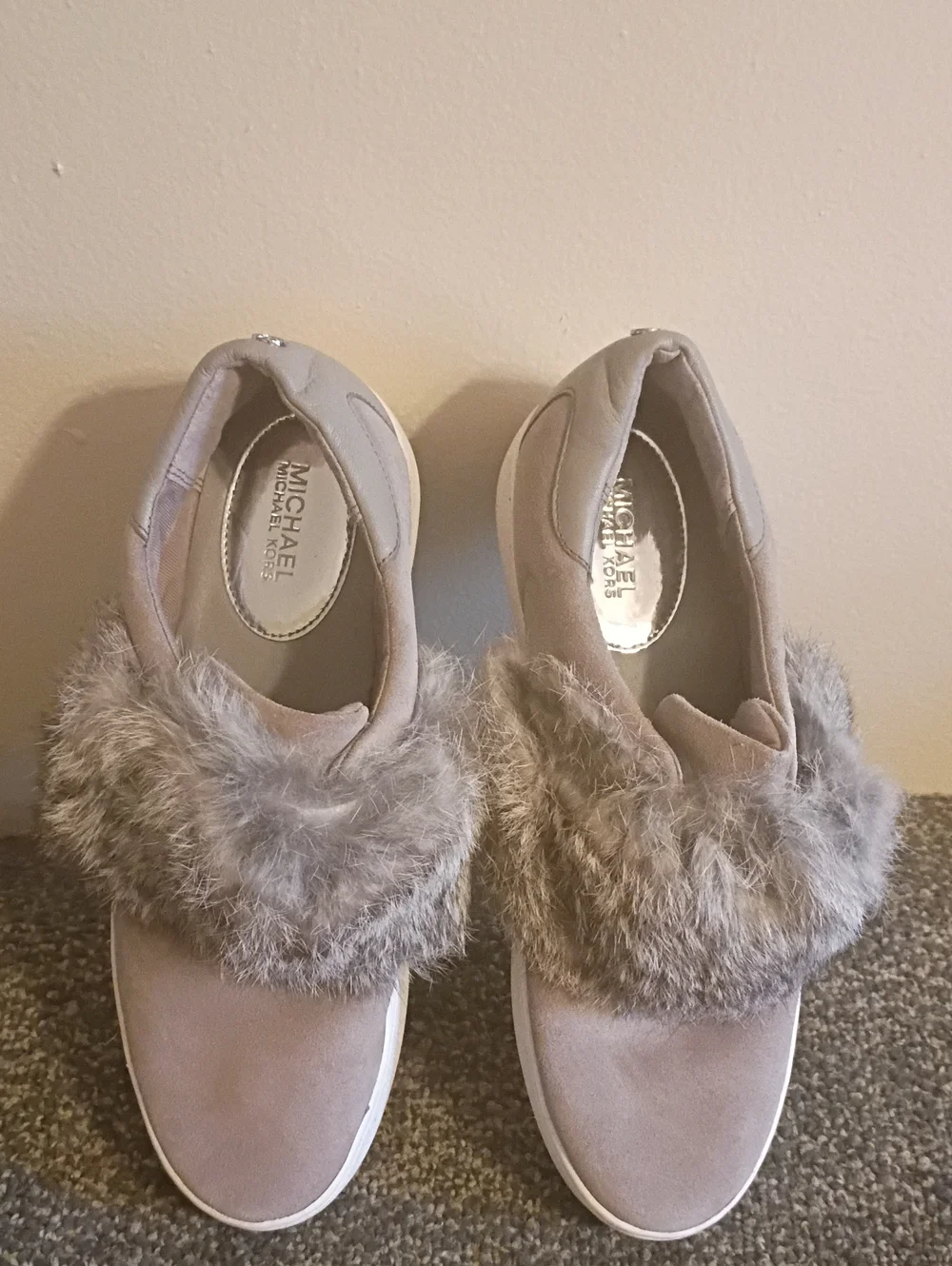Michael Kors Maven  Gray Slip-On Sneakers with Faux Fur Trim Size 9